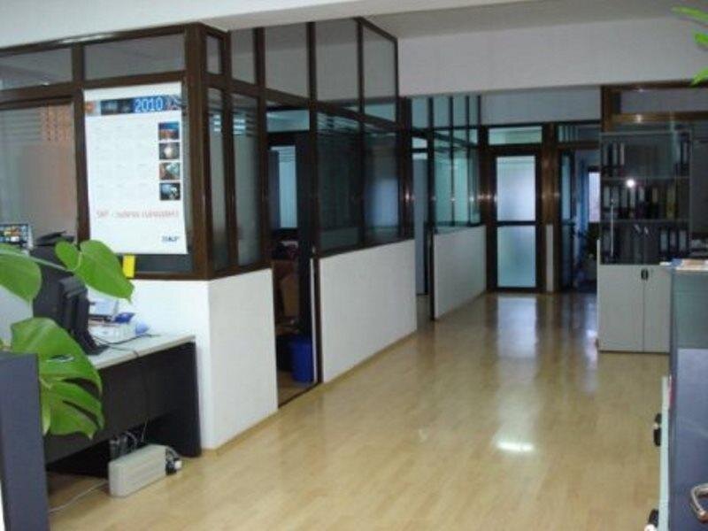 Casa Presei/ Jiului, birou /showroom, 580mp, parcare 15 locuri